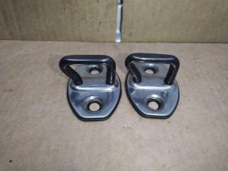 ответная часть (скоба) замка двери Volkswagen Sharan 2 поколение 2011, 2.0 л., TDi, CFF, дизель, МКПП, черный, минивэн, передний привод, 5K0837033