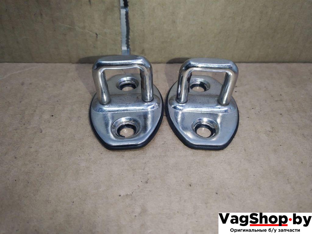 ответная часть (скоба) замка двери Volkswagen Sharan 2 поколение 2011, 2.0 л., TDi, CFF, дизель, МКПП, черный, минивэн, передний привод, 7N0837033 - фото №1