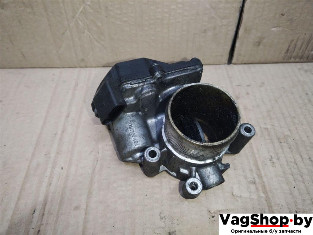 заслонка дроссельная Volkswagen Sharan 2 поколение 2011, 2.0 л., TDi, CFF, дизель, МКПП, черный, минивэн, передний привод, 03L128063R - фото №1