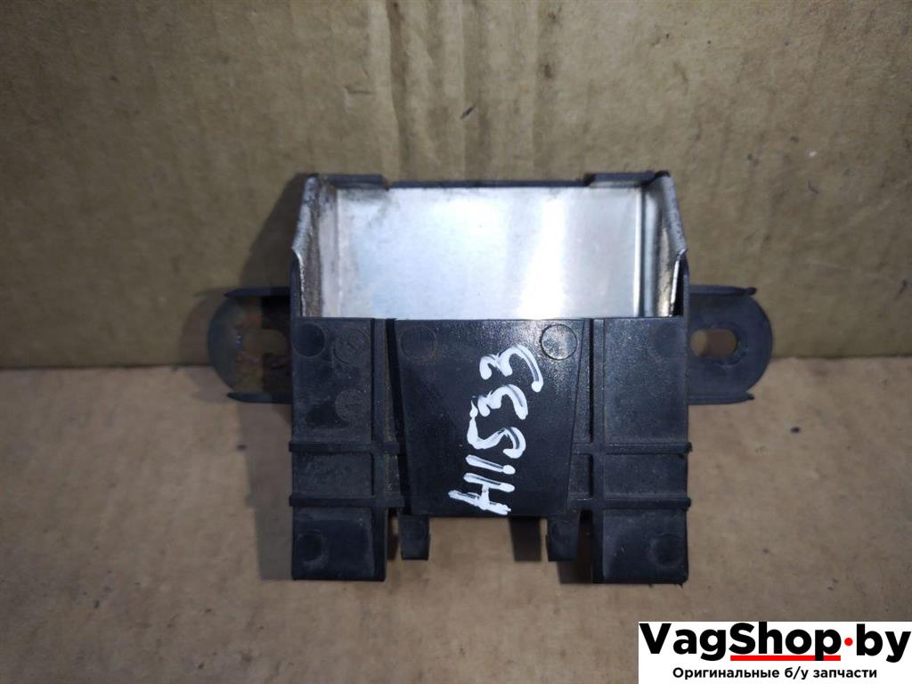 кронштейн (крепление) Volkswagen Sharan 2 поколение 2011, 2.0 л., TDi, CFF, дизель, МКПП, черный, минивэн, передний привод, 5N0201320A - фото №1