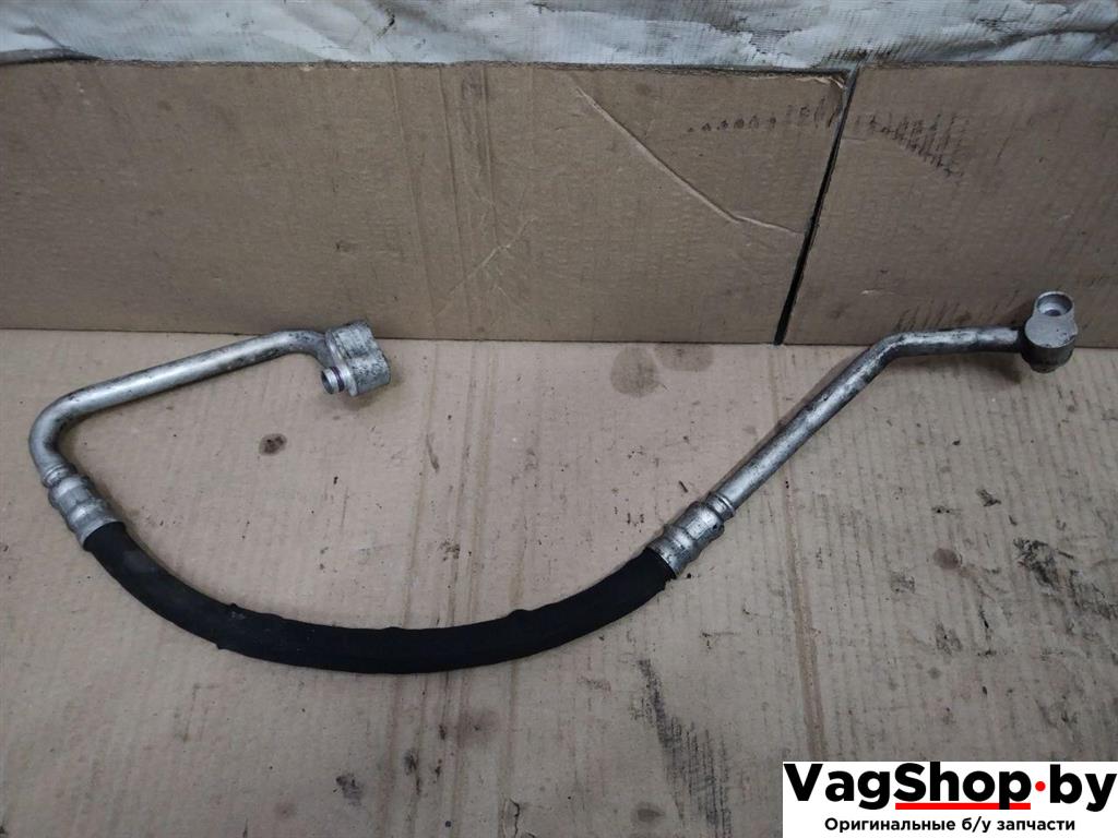 трубка кондиционера Volkswagen Sharan 2 поколение 2011, 2.0 л., TDi, CFF, дизель, МКПП, черный, минивэн, передний привод, 7N0820721B - фото №1