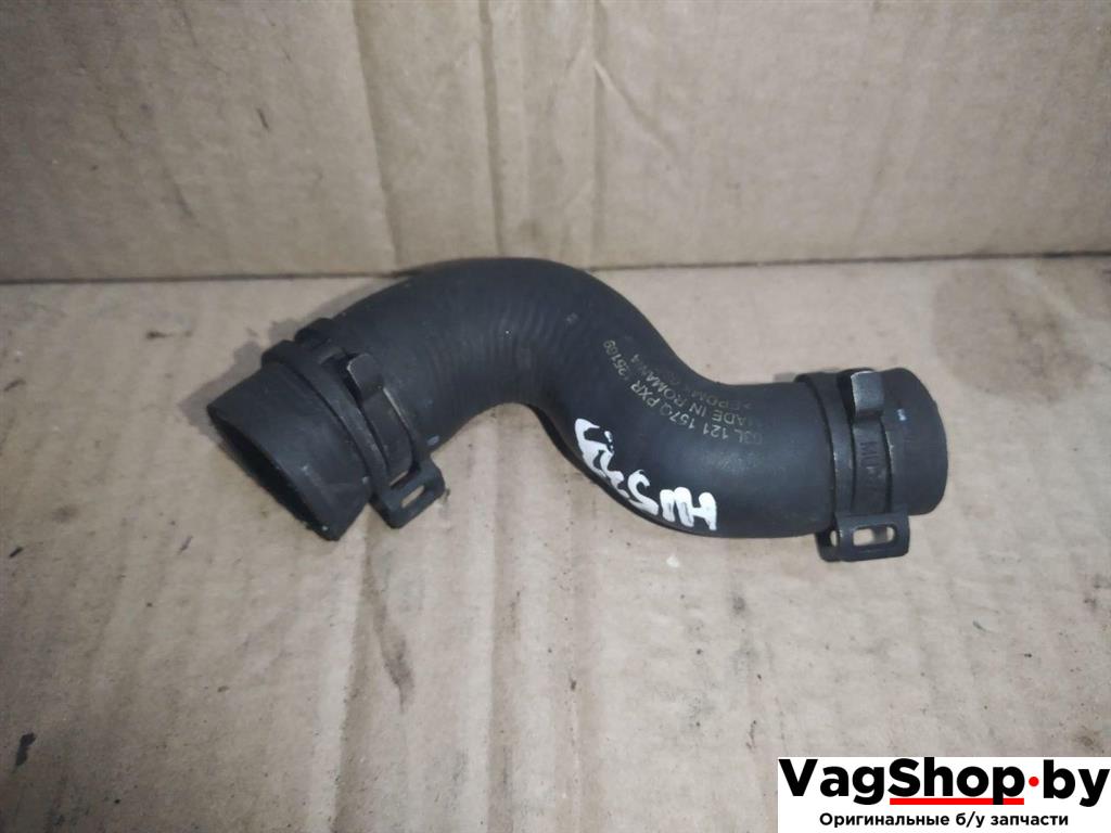 патрубок (трубопровод, шланг) Volkswagen Sharan 2 поколение 2011, 2.0 л., TDi, CFF, дизель, МКПП, черный, минивэн, передний привод, 03L121157Q - фото №1