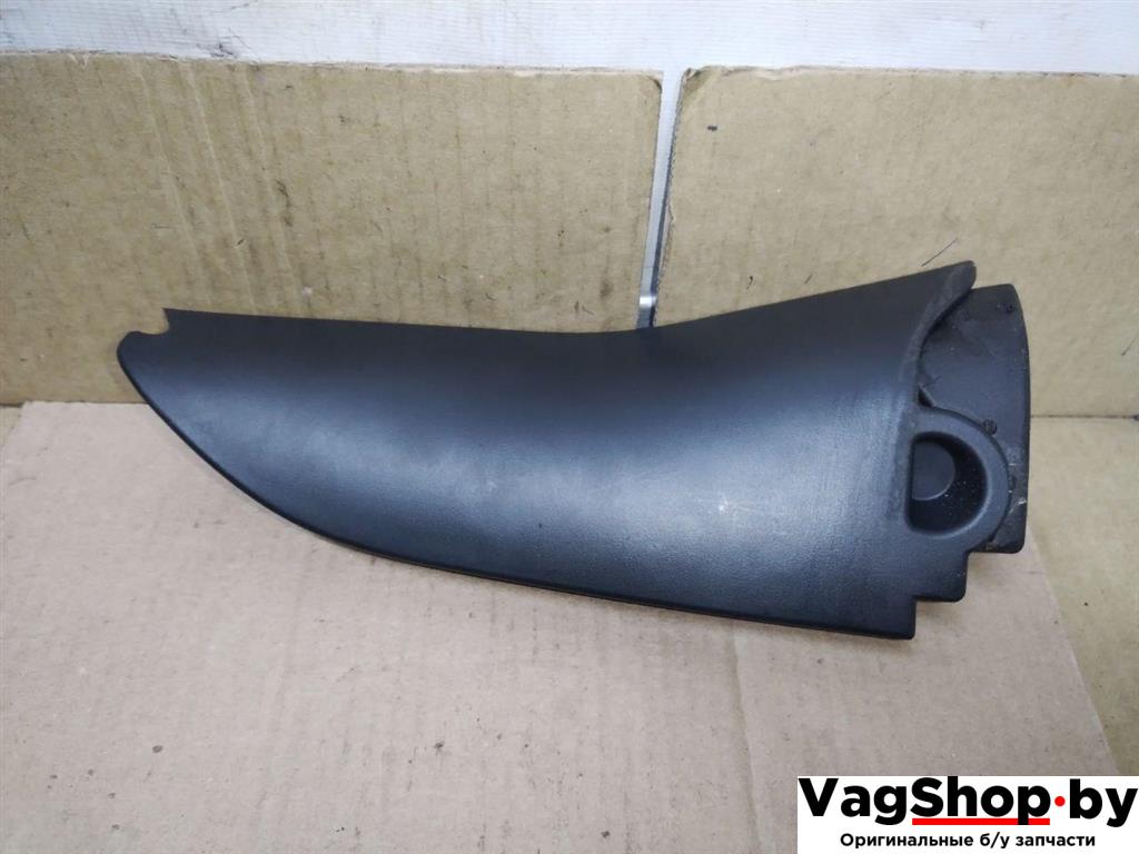 заглушка зеркала Volkswagen Sharan 2 поколение 2011, 2.0 л., TDi, CFF, дизель, МКПП, черный, минивэн, передний привод, 7N0837974A, 7N0837994A, 7N0837986A - фото №1