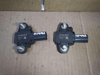 датчик удара Audi A6 4F/C6 [рестайлинг] 2010, 2.7 л., TDi, CAN, дизель, АКПП, черный, седан, передний привод, 4F0955557B