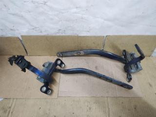 петля крышки багажника Volkswagen Touareg 1 поколение 2006, 2.5 л., TDi, BAC, дизель, АКПП, синий, внедорожник 5 дв., полный привод, 7L6827302C, 7L6827301E