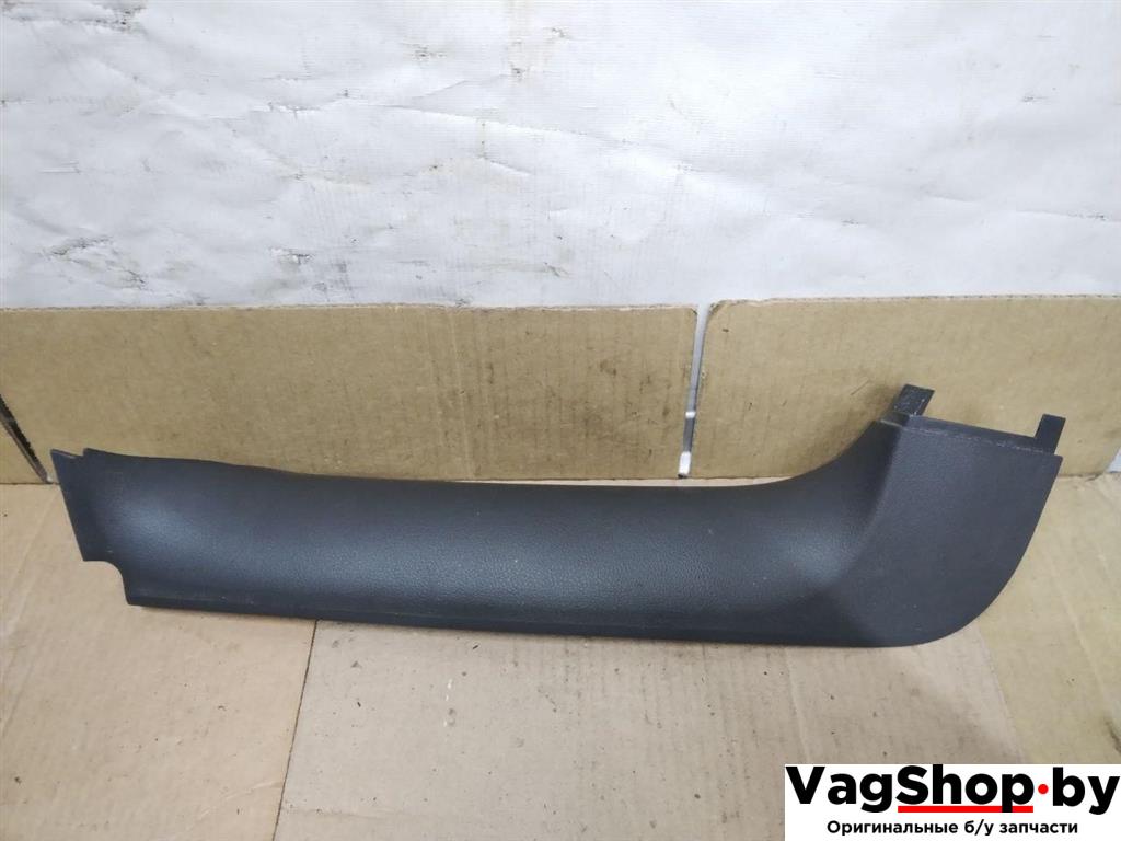 обшивка крышки багажника Volkswagen Touareg 1 поколение 2006, 2.5 л., TDi, BAC, дизель, АКПП, синий, внедорожник 5 дв., полный привод, 7L6867672C - фото №1