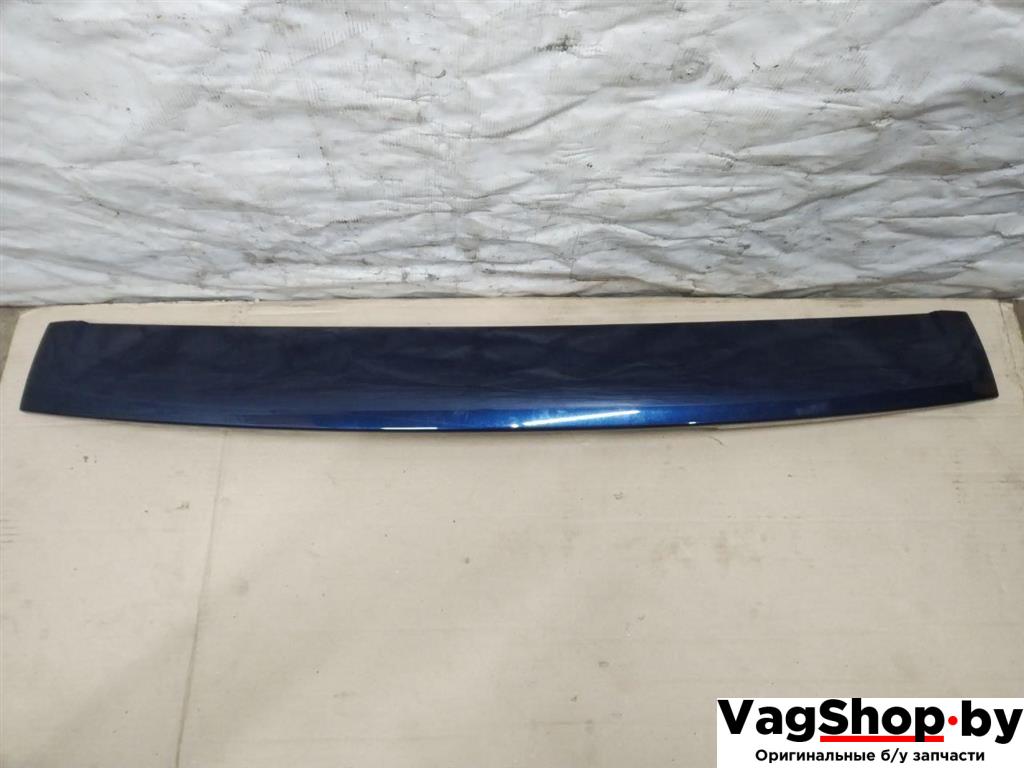 спойлер Volkswagen Touareg 1 поколение 2006, 2.5 л., TDi, BAC, дизель, АКПП, синий, внедорожник 5 дв., полный привод, 7L6827933C - фото №1