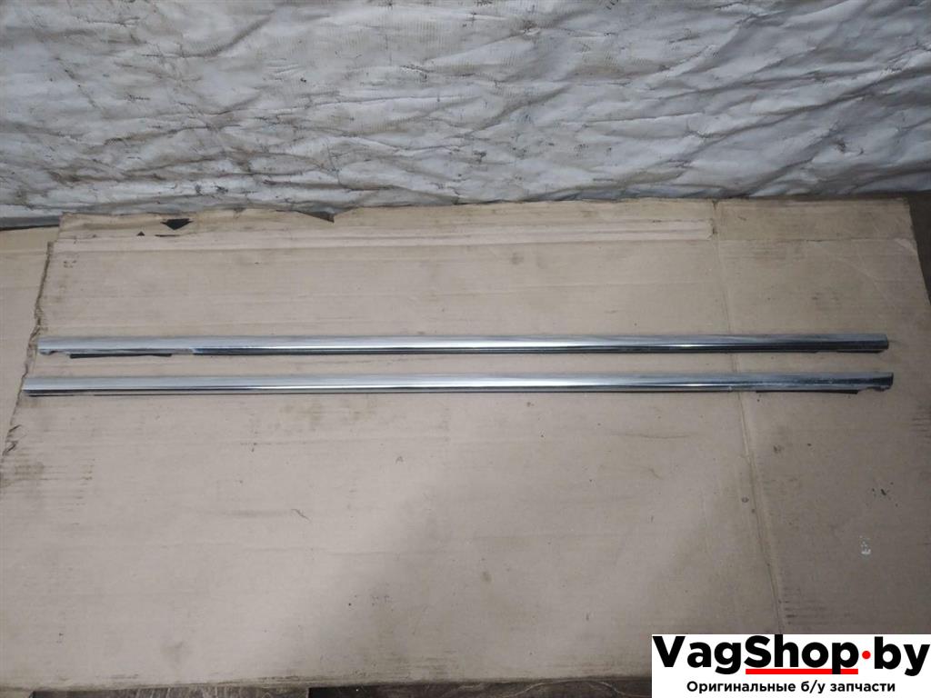 уплотнитель Volkswagen Touareg 1 поколение 2006, 2.5 л., TDi, BAC, дизель, АКПП, синий, внедорожник 5 дв., полный привод - фото №1