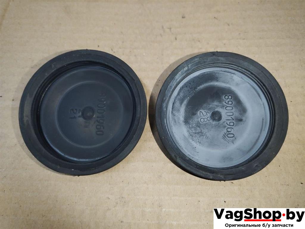 Крышка (заглушка) задняя фары Volkswagen Touareg 1 поколение 2006, 2.5 л., TDi, BAC, дизель, АКПП, синий, внедорожник 5 дв., полный привод, 89001960 - фото №1