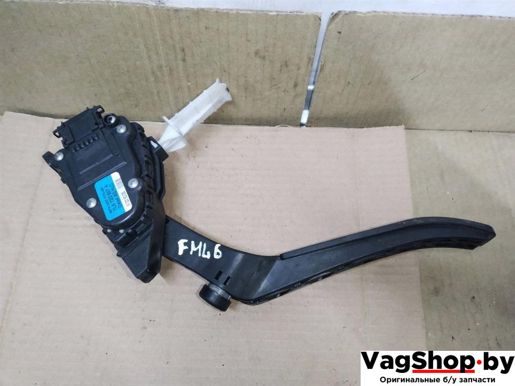 педаль Volkswagen Touareg 1 поколение 2006, 2.5 л., TDi, BAC, дизель, АКПП, синий, внедорожник 5 дв., полный привод, 7L6723507A - фото №1