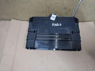 кронштейн (крепление) Volkswagen Touareg 1 поколение 2006, 2.5 л., TDi, BAC, дизель, АКПП, синий, внедорожник 5 дв., полный привод, 7L0927131D