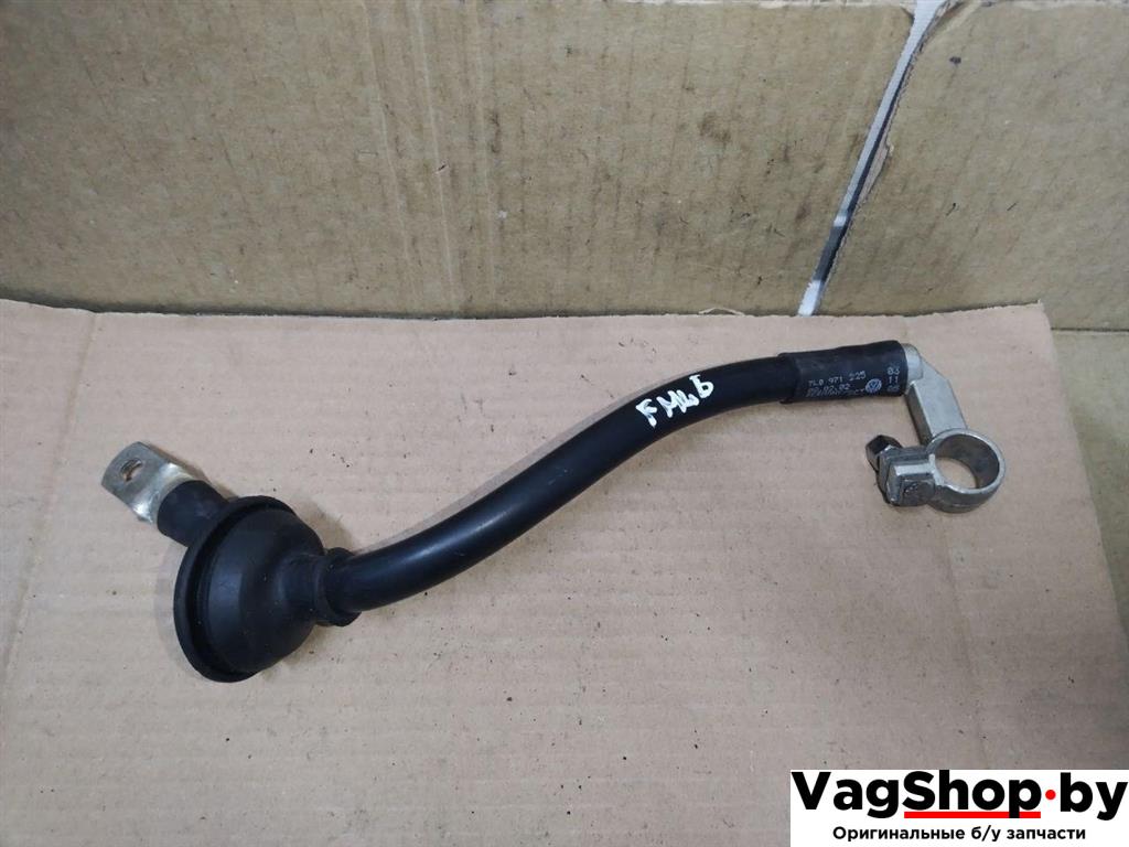 плюсовой провод аккумулятора Volkswagen Touareg 1 поколение 2006, 2.5 л., TDi, BAC, дизель, АКПП, синий, внедорожник 5 дв., полный привод, 7L0971225 - фото №1