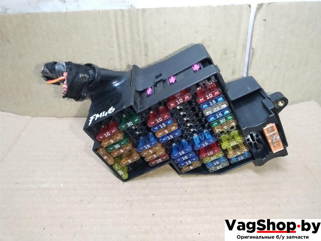 блок предохранителей Volkswagen Touareg 1 поколение 2006, 2.5 л., TDi, BAC, дизель, АКПП, синий, внедорожник 5 дв., полный привод, 7L0941824B, 7L0941828B - фото №1
