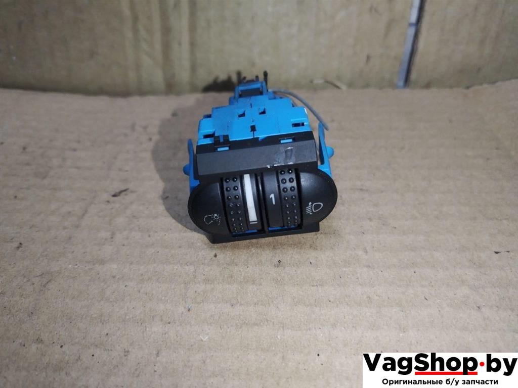 кнопка корректора фар Volkswagen Touareg 1 поколение 2006, 2.5 л., TDi, BAC, дизель, АКПП, синий, внедорожник 5 дв., полный привод, 7L6941333D - фото №1