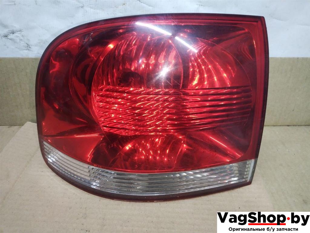 фонарь задний левый Volkswagen Touareg 1 поколение 2006, 2.5 л., TDi, BAC, дизель, АКПП, синий, внедорожник 5 дв., полный привод - фото №1