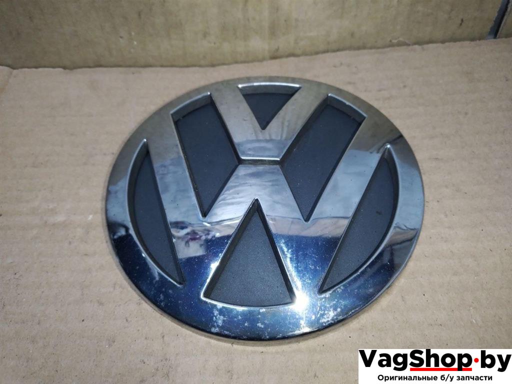 эмблема Volkswagen Touareg 1 поколение 2006, 2.5 л., TDi, BAC, дизель, АКПП, синий, внедорожник 5 дв., полный привод, 7L6853630A - фото №1