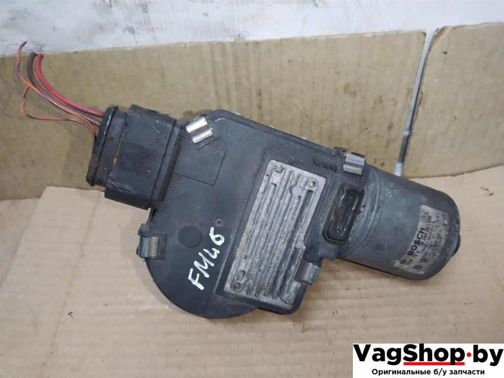 моторчик передних стеклоочистителей (дворников) Volkswagen Touareg 1 поколение 2006, 2.5 л., TDi, BAC, дизель, АКПП, синий, внедорожник 5 дв., полный привод, 7L0955119L - фото №1