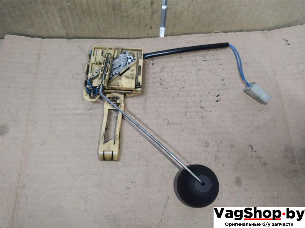 датчик уровня топлива Volkswagen Touareg 1 поколение 2006, 2.5 л., TDi, BAC, дизель, АКПП, синий, внедорожник 5 дв., полный привод, 7L6919673G - фото №1