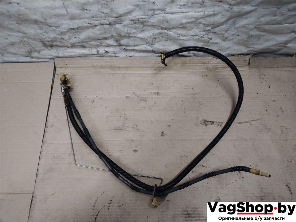 трубка топливная Volkswagen Touareg 1 поколение 2006, 2.5 л., TDi, BAC, дизель, АКПП, синий, внедорожник 5 дв., полный привод, 7L6919715B - фото №1