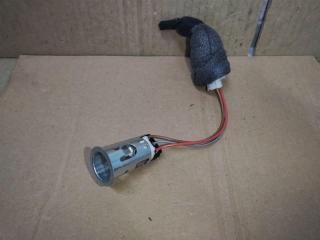 прикуриватель Volkswagen Touareg 1 поколение [рестайлинг] 2009, 2.5 л., TDi, BPE, дизель, АКПП, черный, внедорожник 5 дв., полный привод, 1J0919309B