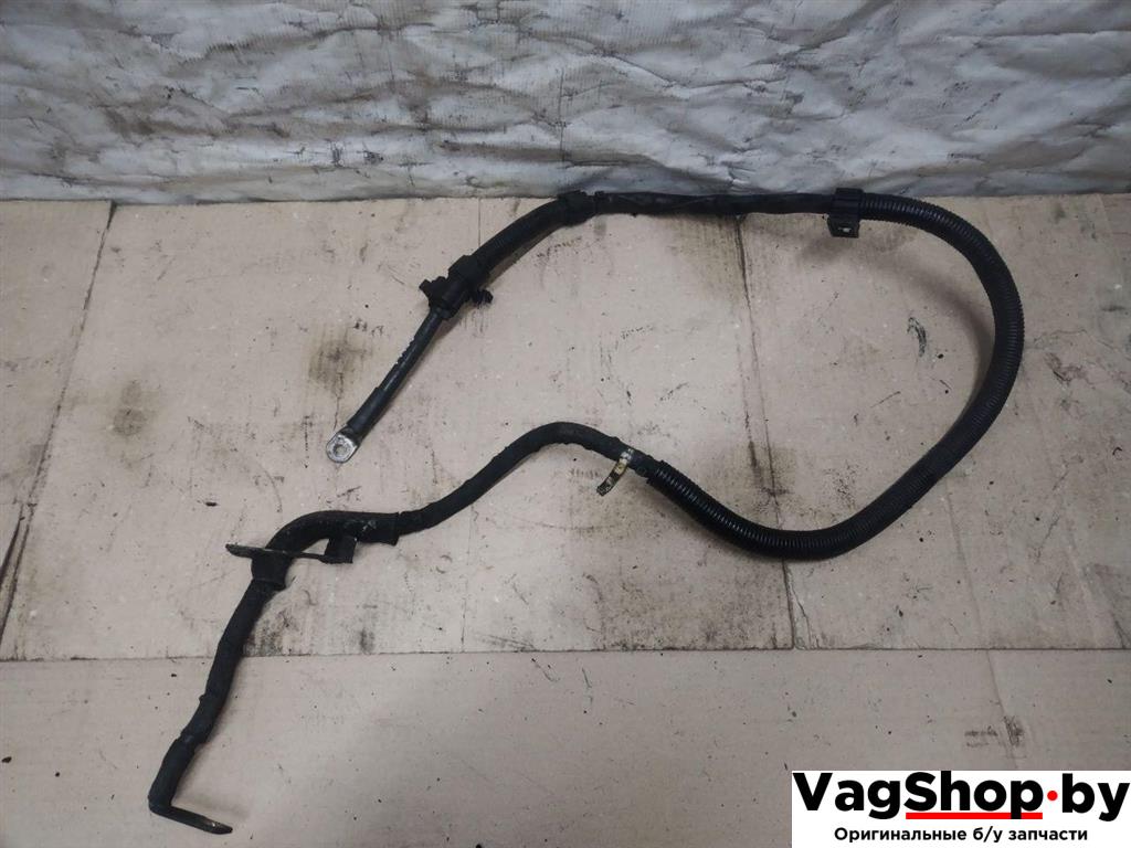 плюсовой провод аккумулятора Volkswagen Touareg 1 поколение 2006, 2.5 л., TDi, BAC, дизель, АКПП, синий, внедорожник 5 дв., полный привод, 7L0971228A - фото №1