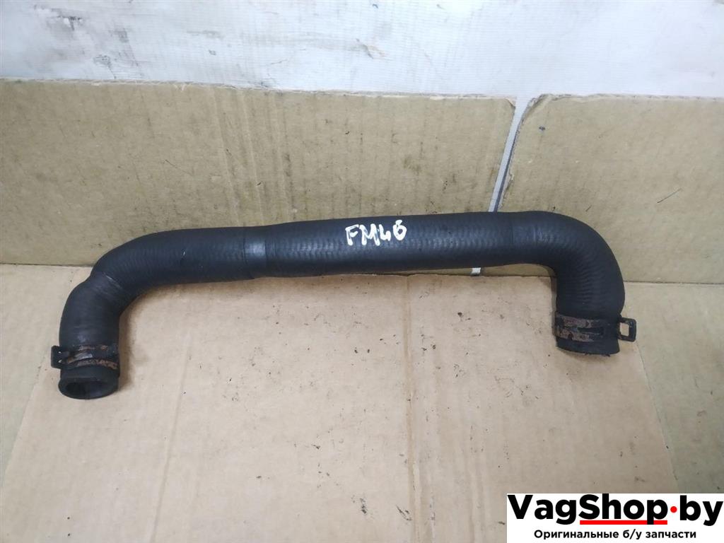 патрубок (трубопровод, шланг) Volkswagen Touareg 1 поколение 2006, 2.5 л., TDi, BAC, дизель, АКПП, синий, внедорожник 5 дв., полный привод - фото №1