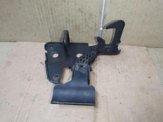 захватный крюк капота Audi A6 4F/C6 [рестайлинг] 2009, 2.7 л., TDi, CAN, дизель, МКПП, серебро, универсал, передний привод, 4F0823480B