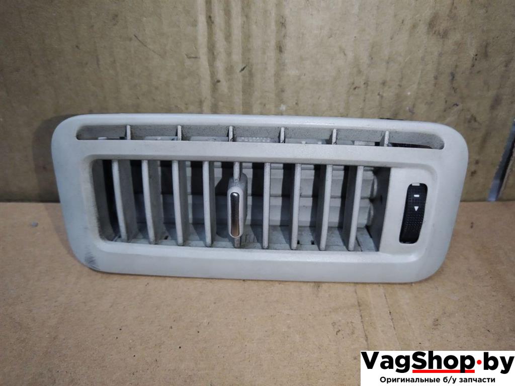 дефлектор обдува салона Volkswagen Sharan 2 поколение 2011, 2.0 л., TDi, CFF, дизель, МКПП, черный, минивэн, передний привод, 7N0820902DY20 - фото №1