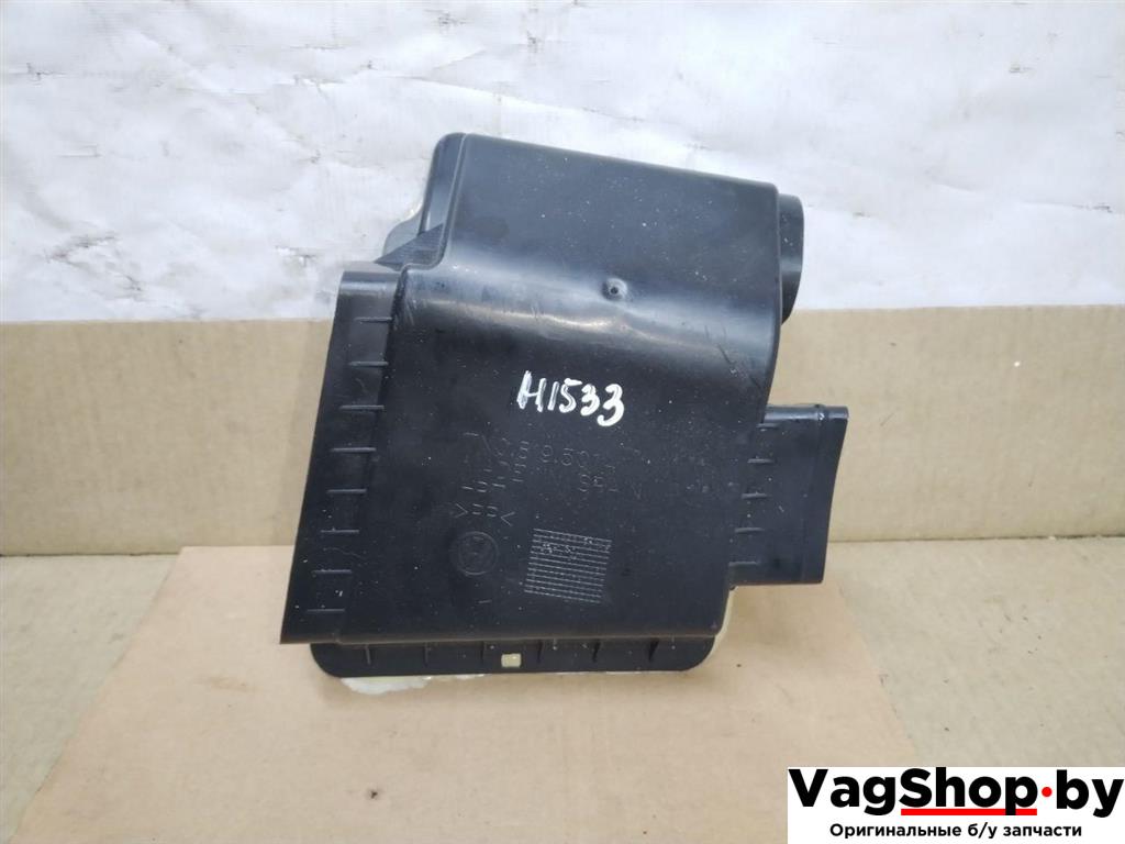 воздуховод Volkswagen Sharan 2 поколение 2011, 2.0 л., TDi, CFF, дизель, МКПП, черный, минивэн, передний привод, 7N0819501A - фото №1