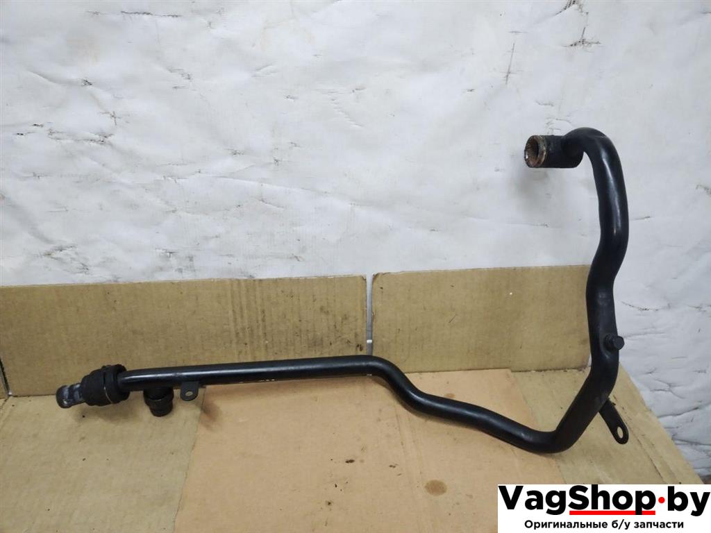 трубка охлаждающей жидкости Audi Q7 4L 2007, 3.0 л., TDi, BUG, дизель, АКПП, черный, внедорожник 5 дв., полный привод, 059121075BT - фото №1