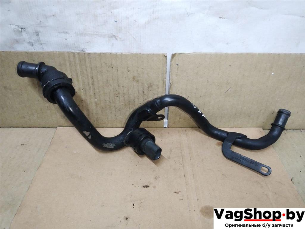 трубка охлаждающей жидкости Audi Q7 4L 2007, 3.0 л., TDi, BUG, дизель, АКПП, черный, внедорожник 5 дв., полный привод, 059121065AK - фото №1