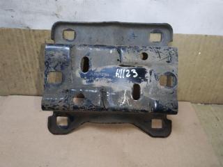 кронштейн (крепление) Volkswagen Touareg 1 поколение [рестайлинг] 2008, 2.5 л., TDi, BPE, дизель, АКПП, серый, внедорожник 5 дв., полный привод, 7L0521378A