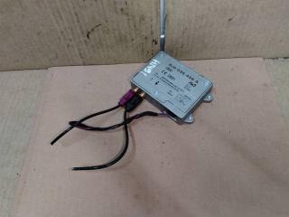 усилитель антенны Audi A6 4F/C6 [рестайлинг] 2010, 2.7 л., TDi, CAN, дизель, АКПП, черный, седан, передний привод, 8J0035456A