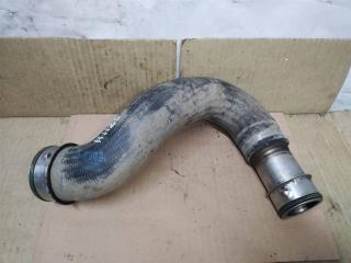 патрубок интеркулера Volkswagen Touareg 1 поколение [рестайлинг] 2008, 2.5 л., TDi, BPE, дизель, АКПП, серый, внедорожник 5 дв., полный привод, 7L6145555A