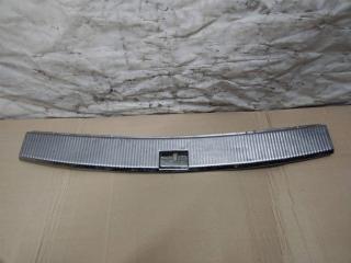 накладка внутренняя на заднюю панель кузова Volkswagen Touareg 1 поколение [рестайлинг] 2008, 2.5 л., TDi, BPE, дизель, АКПП, серый, внедорожник 5 дв., полный привод