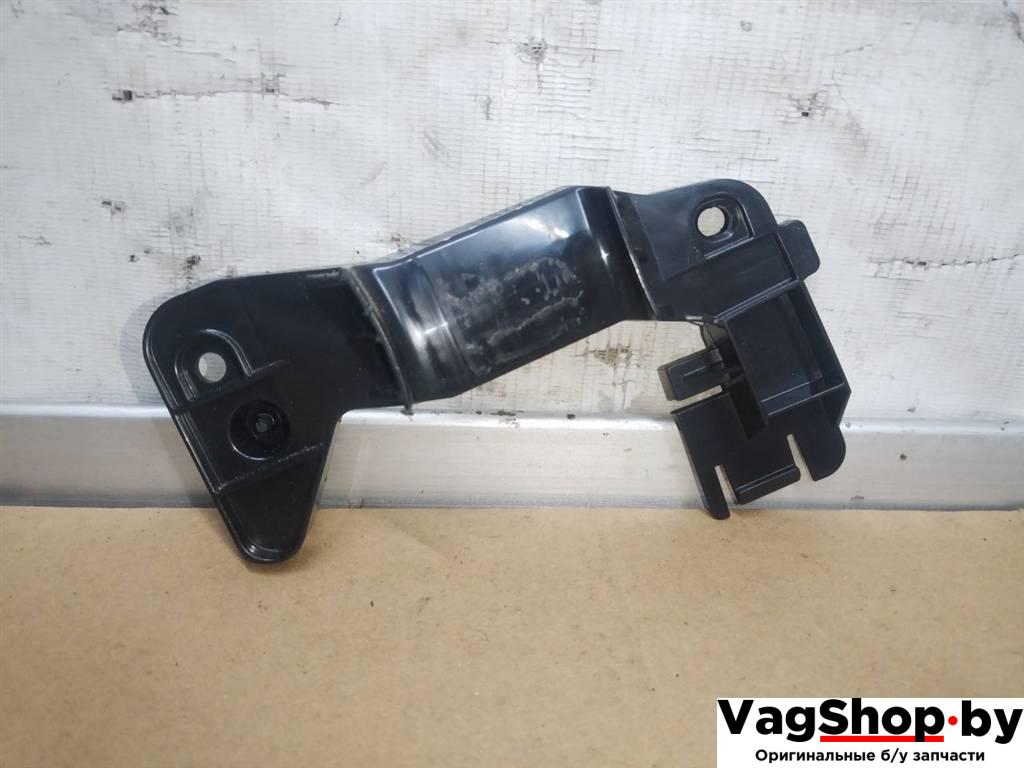 кронштейн (крепление) Audi A8 D4/4H 2011, 3.0 л., TDi, CDT, дизель, АКПП, синий, седан, полный привод, 4H0857818 - фото №1