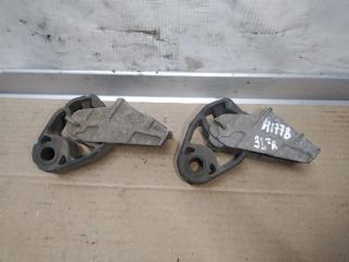 кронштейн глушителя Audi A8 D4/4H 2011, 3.0 л., TDi, CDT, дизель, АКПП, синий, седан, полный привод, 8K0253147A, 8K0253144M