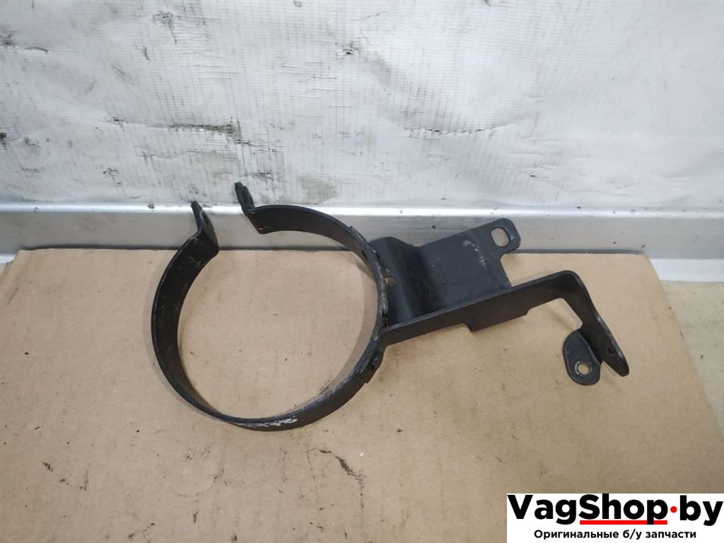 кронштейн гидроусилителя Audi A8 D4/4H 2011, 3.0 л., TDi, CDT, дизель, АКПП, синий, седан, полный привод, 4H0422162D - фото №1