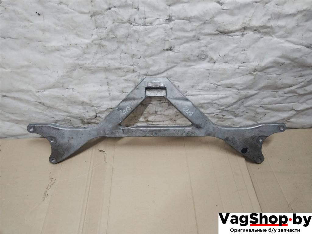 распорка стоек Audi A8 D4/4H 2011, 3.0 л., TDi, CDT, дизель, АКПП, синий, седан, полный привод, 4H0806151B - фото №1