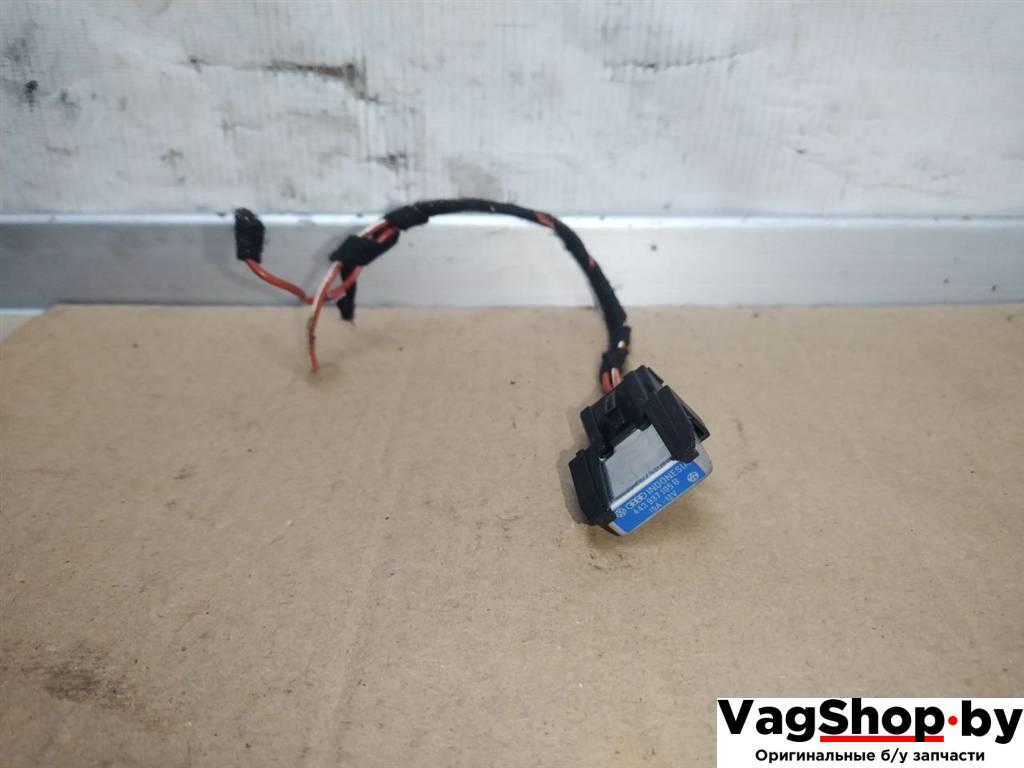 реле (прочие) Audi A8 D4/4H 2011, 3.0 л., TDi, CDT, дизель, АКПП, синий, седан, полный привод, 4A0937530, 443937105B - фото №1