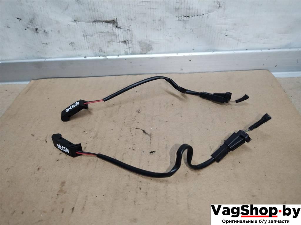 фонарь салона (плафон) Audi A8 D4/4H 2011, 3.0 л., TDi, CDT, дизель, АКПП, синий, седан, полный привод - фото №1