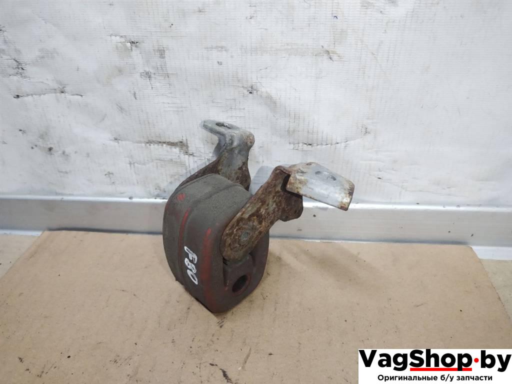 кронштейн глушителя Audi A6 4F/C6 2005, 3.0 л., TDi, BMK, дизель, АКПП, синий, седан, полный привод, 4F0253144M, 4F0253147 - фото №1