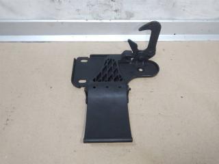 захватный крюк капота Audi A8 D3/4E [2-й рестайлинг] 2008, 4.2 л., FSI, BVJ, бензин, АКПП, серый, седан, полный привод, 4E0823485B