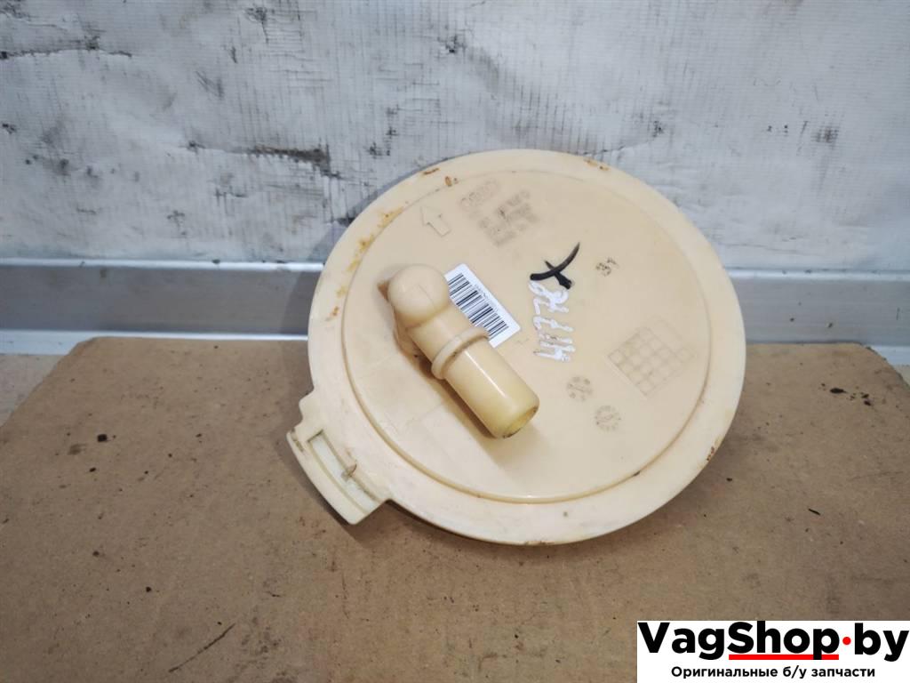 фланец (тройник) системы охлаждения Audi A8 D4/4H 2011, 3.0 л., TDi, CDT, дизель, АКПП, синий, седан, полный привод, 4H0201317P - фото №1