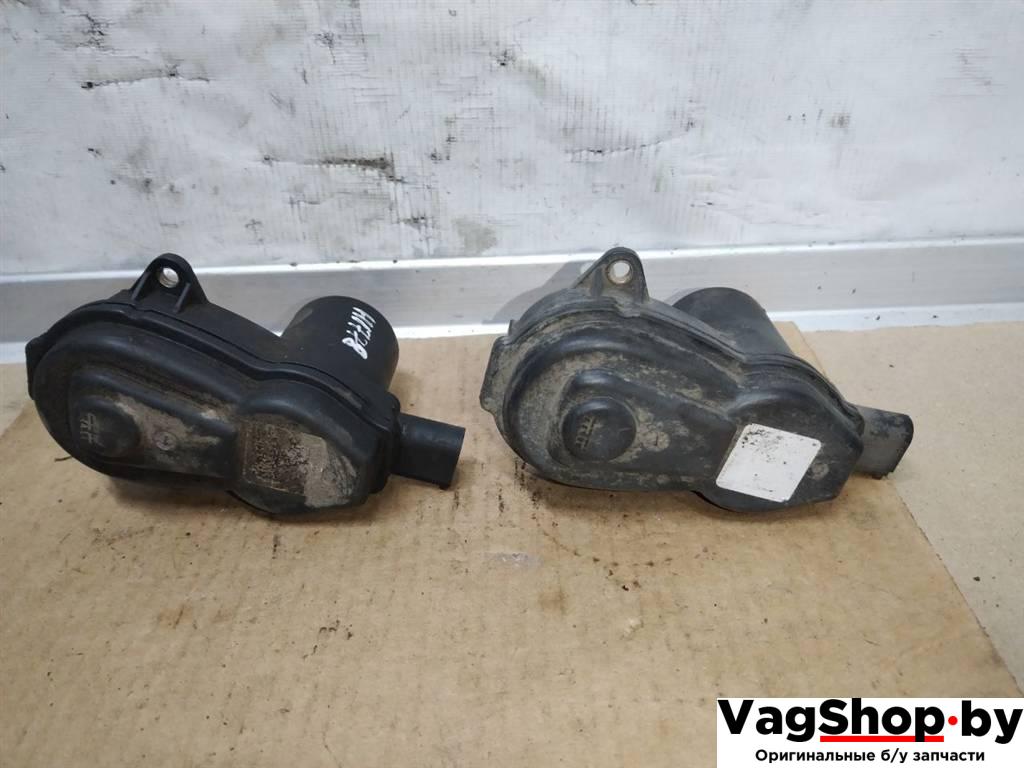 электроручник Audi A8 D4/4H 2011, 3.0 л., TDi, CDT, дизель, АКПП, синий, седан, полный привод, 32337647A - фото №1