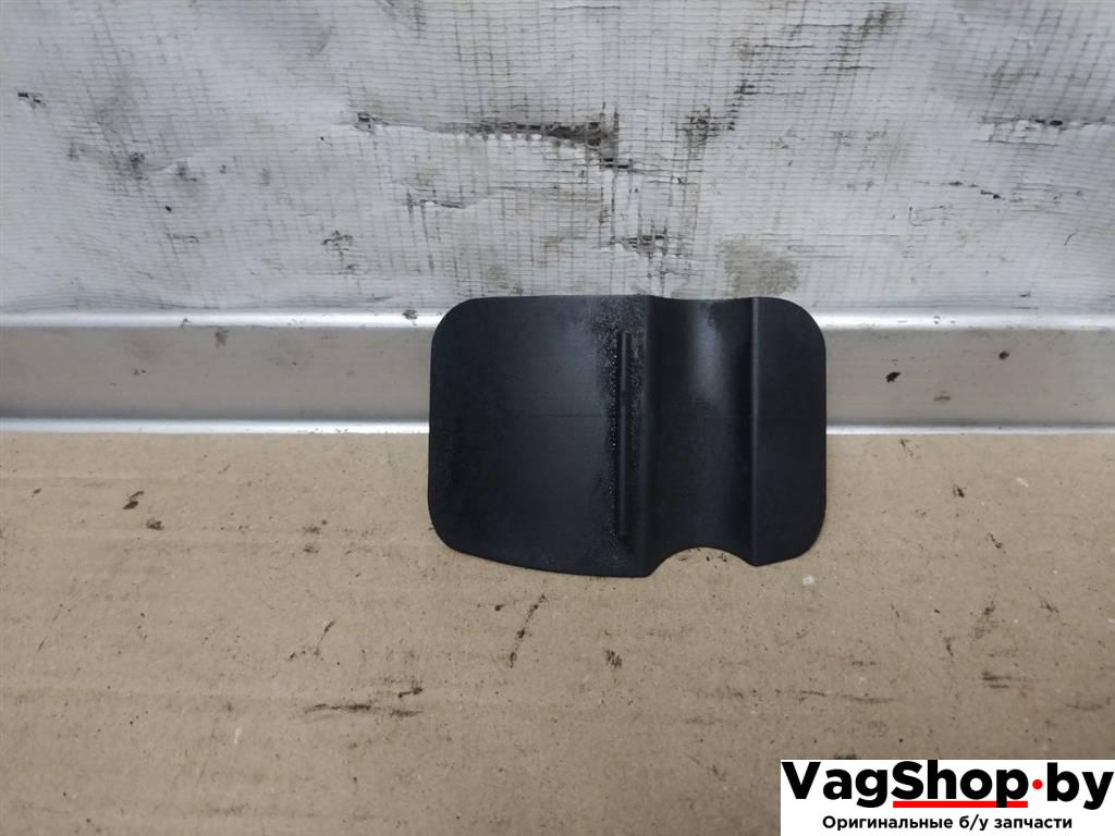 заглушка Audi A8 D4/4H 2011, 3.0 л., TDi, CDT, дизель, АКПП, синий, седан, полный привод, 8K0301257 - фото №1