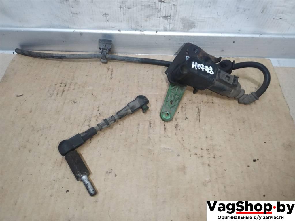 датчик дорожного просвета Audi A8 D4/4H 2011, 3.0 л., TDi, CDT, дизель, АКПП, синий, седан, полный привод, 3C0907503, 4H0941285B - фото №1