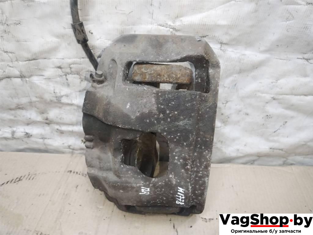 суппорт передний правый Audi A8 D4/4H 2011, 3.0 л., TDi, CDT, дизель, АКПП, синий, седан, полный привод - фото №1