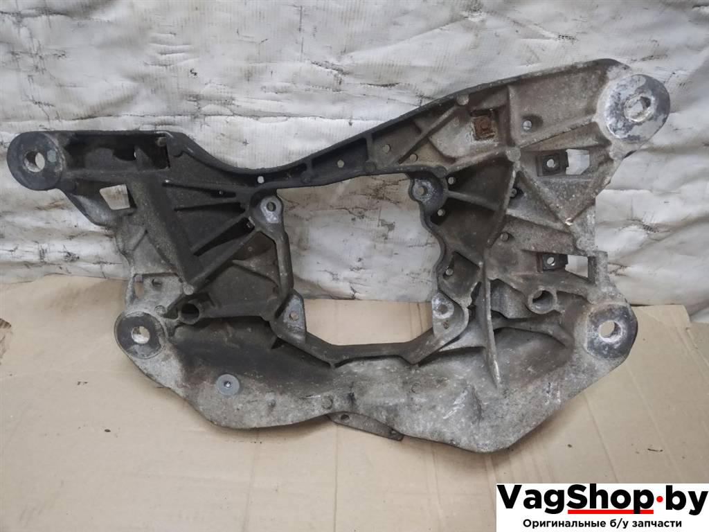 кронштейн КПП Audi A8 D4/4H 2011, 3.0 л., TDi, CDT, дизель, АКПП, синий, седан, полный привод, 4G0399263G - фото №1