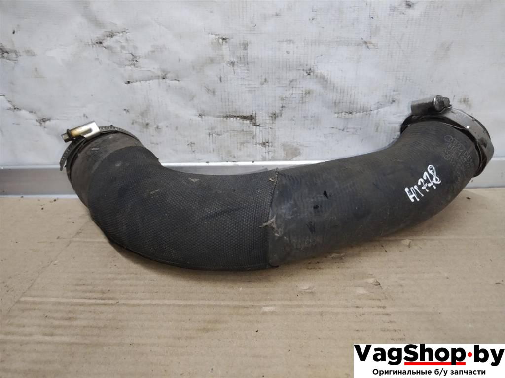 патрубок интеркулера Audi A8 D4/4H 2011, 3.0 л., TDi, CDT, дизель, АКПП, синий, седан, полный привод, 4H0145709S - фото №1